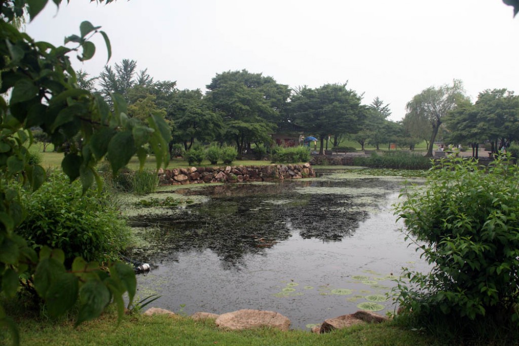 Gyeongju is known for its Tumuli Park, which is a large park in the middle of the city center.